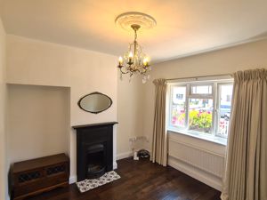 Lounge- click for photo gallery